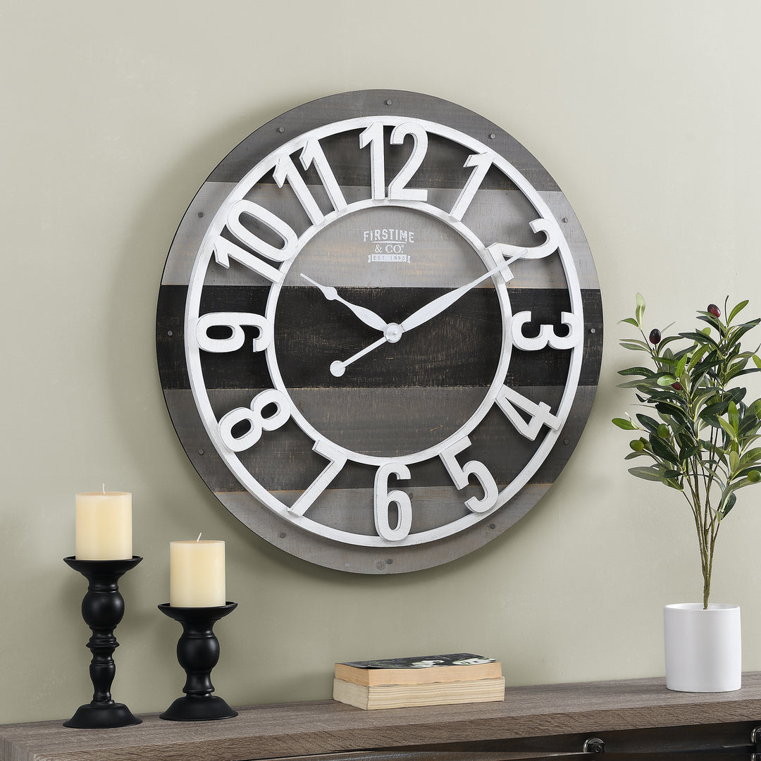 Shabby Pallet Wall Clock