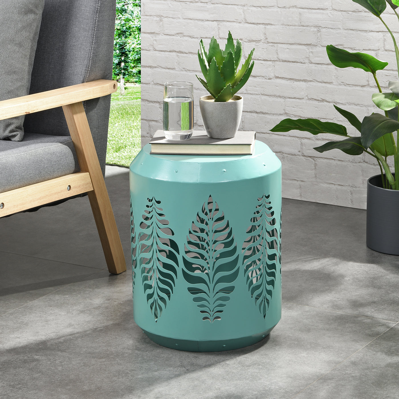 FirsTime & Co. Green Lilian Leaves Outdoor End Table, Farmhouse Style, Made of Metal
